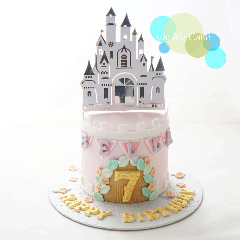 自備公仔糖皮蛋糕