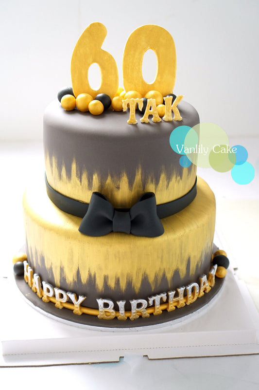 Golden Age Fondant Cake