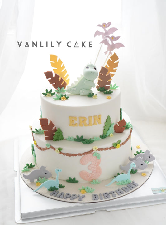 Vanlily Cake 恐龍主題造型蛋糕，淡雅色調搭配手工恐龍裝飾與叢林元素，並可加入訂造姓名，適合兒童慶生及1歲2歲3歲生日派對。