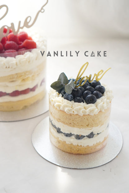 Vegan Banana Cake (Vanilla Decoration)