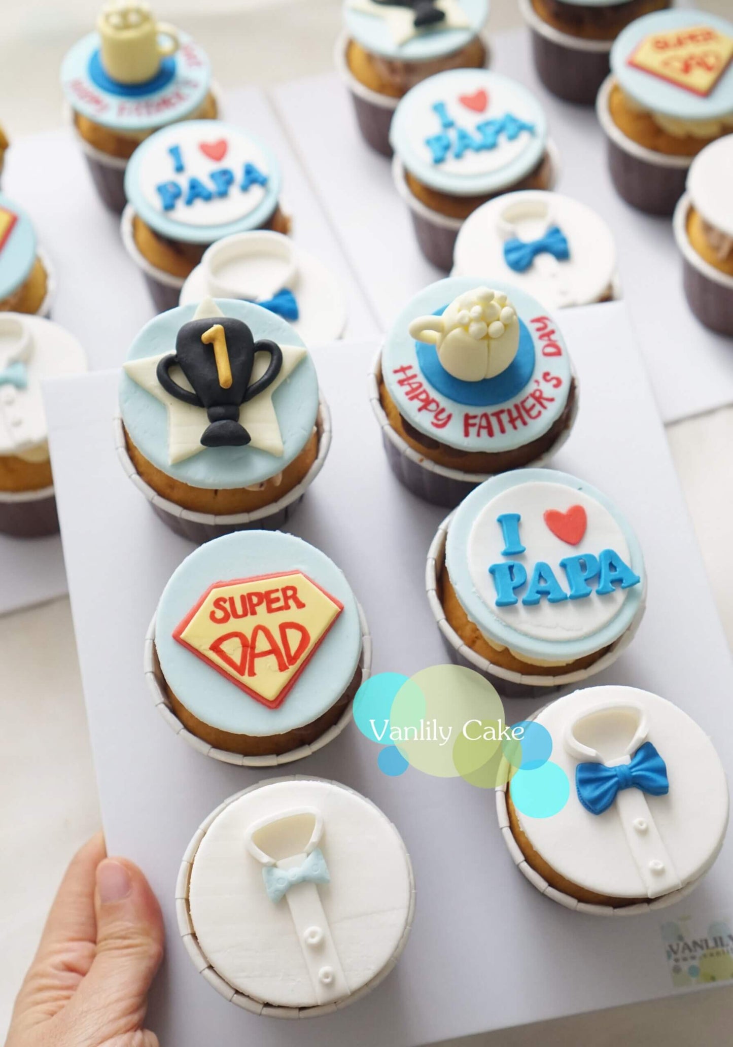 Super Dad CUPCAKE