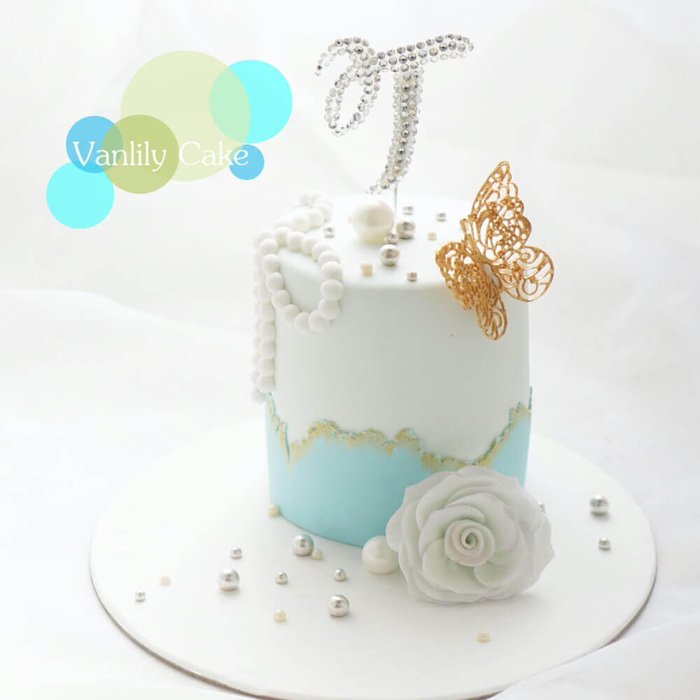 閃石字母糖皮蛋糕