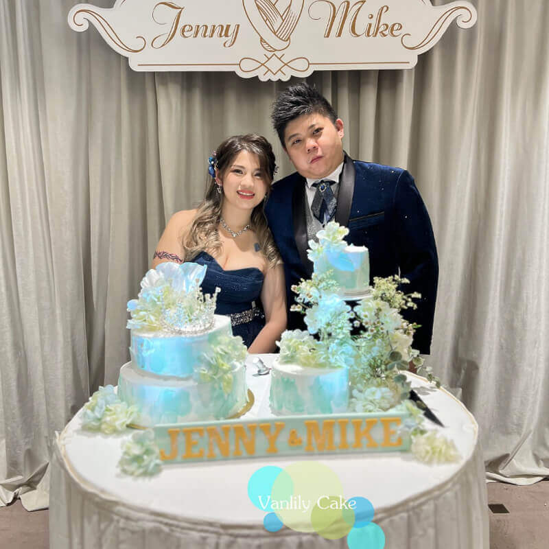 Custom Banquet Double Up Cake Tower
