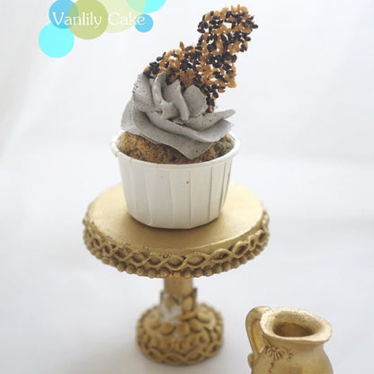 Sugar-Free Sesame Cupcake