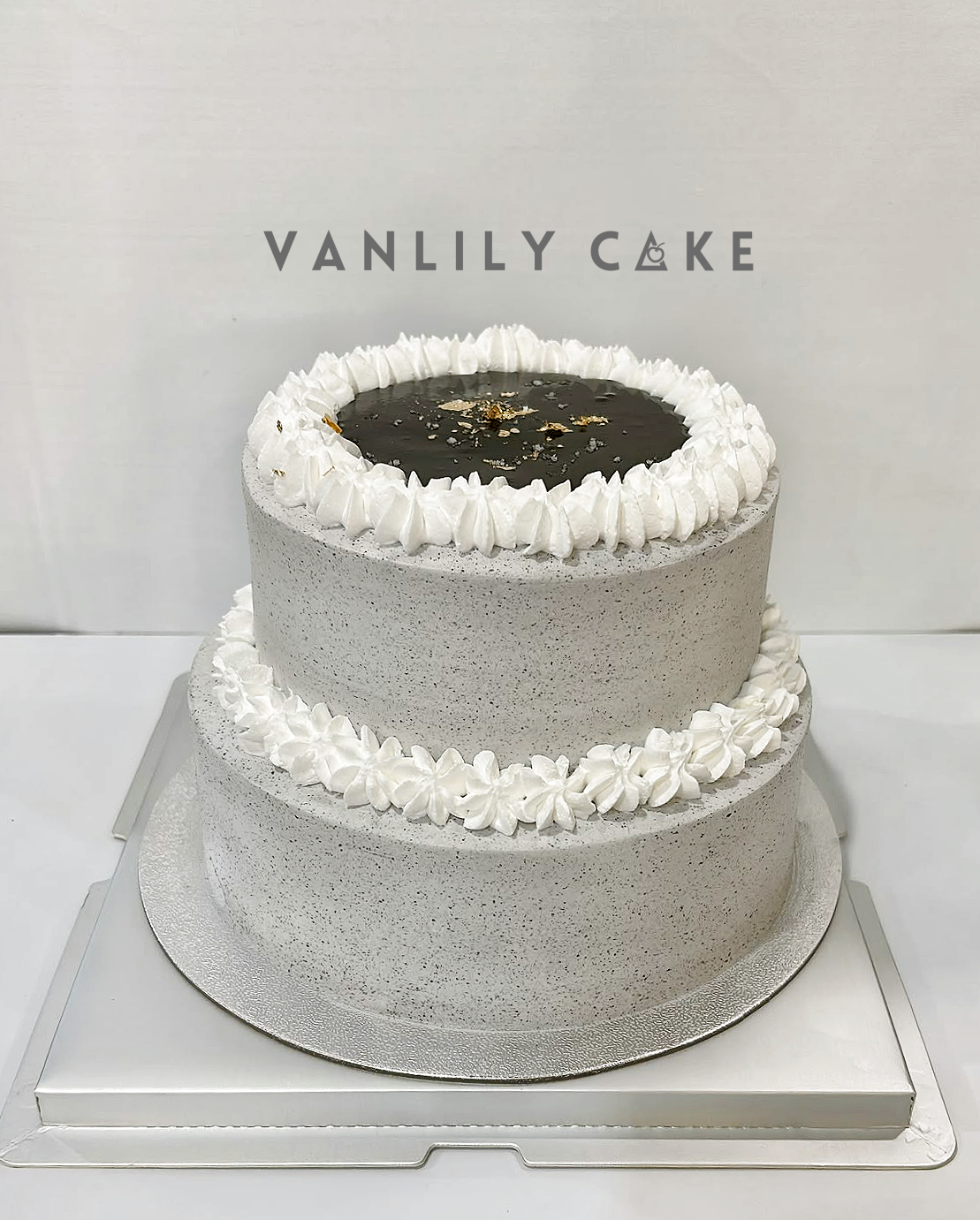 Sea Salt Black Sesame Cream Cake (Low Sugar/Sugar-Free)