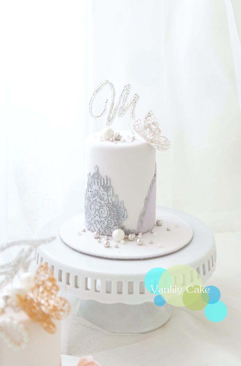 閃石字母糖皮蛋糕